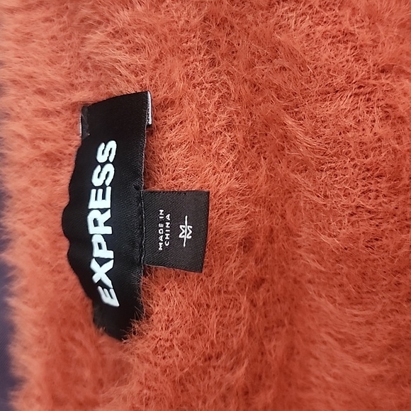 Express Sweater - Picture 2 of 2